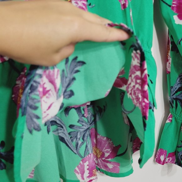 Vero Moda Aqua Green Floral Long Sleeve Peplum Blouse Shirt Top Ruffle Neck XS - Picture 2 of 10